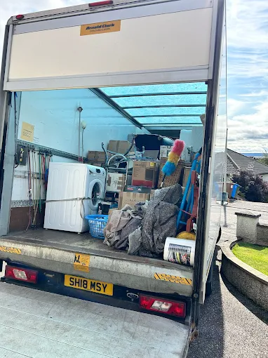 Removals-and-Storage-service